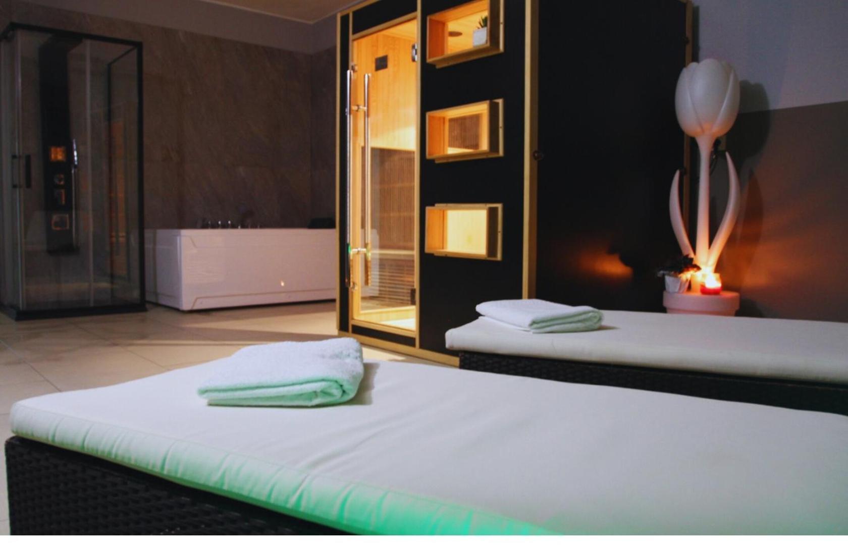 Happy Hotel Atelier Gardone Riviera Centro & Beach Dış mekan fotoğraf