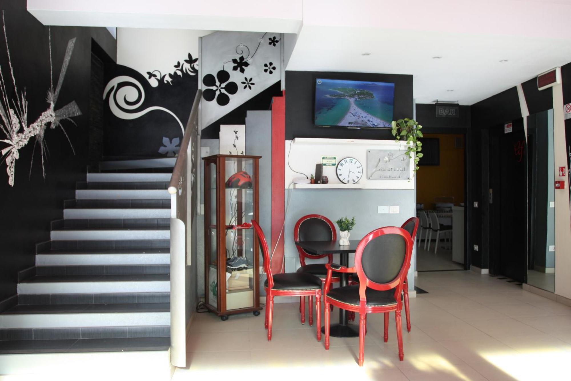 Happy Hotel Atelier Gardone Riviera Centro & Beach Dış mekan fotoğraf